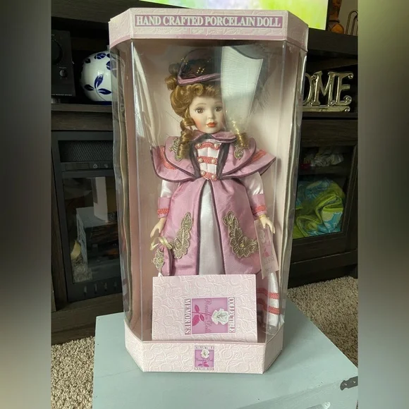 NWT Hand Crafted Pretty in Pink- “Collectable Memories” Doll, Elegant, FunGifts🎄 - Picture 4 of 16